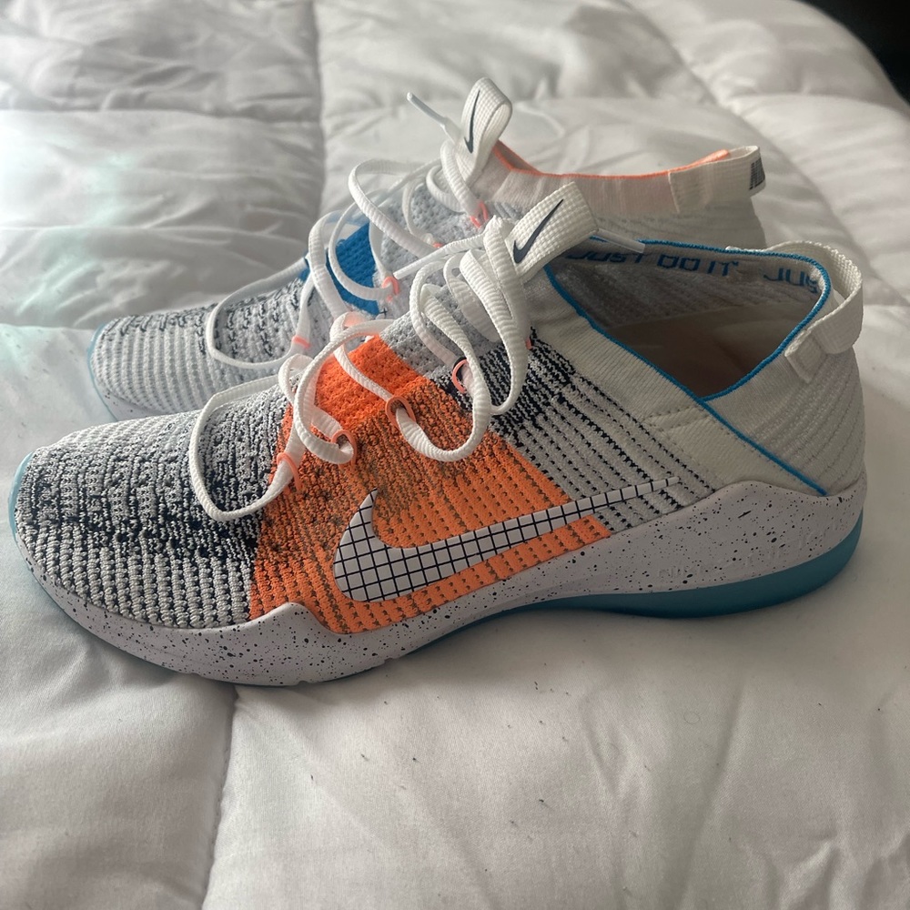 Womens Nike Training Shoes - Size 8.5